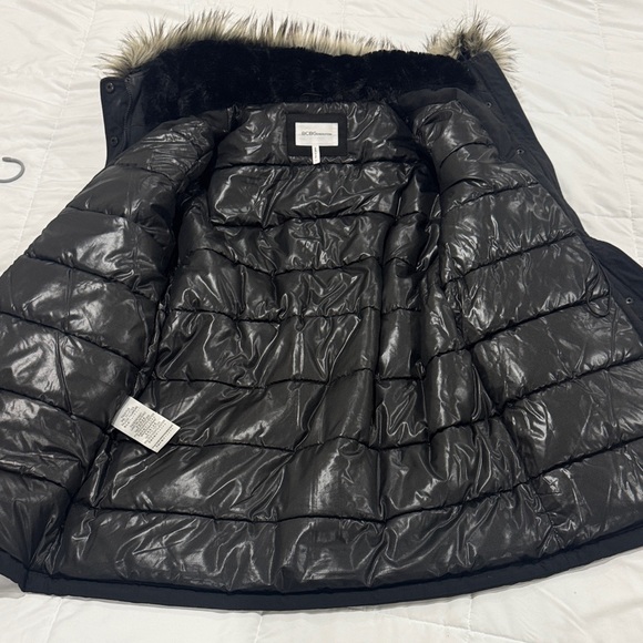 BCBGeneration Black Puffer Coat with Fur Trim - Picture 5 of 10